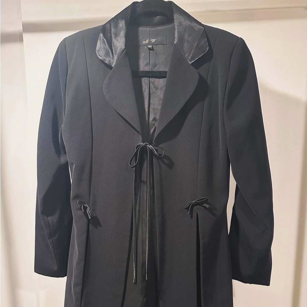 Vintage black blazer with dainty satin bows